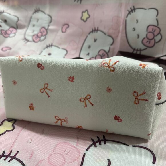 Coach Pink Bow Print Tote Bag Large Capacity - Picture 6 of 6